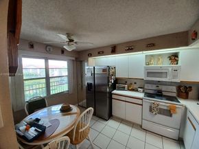 13100 SW 11th Ct 413C, Pembroke Pines FL 33027