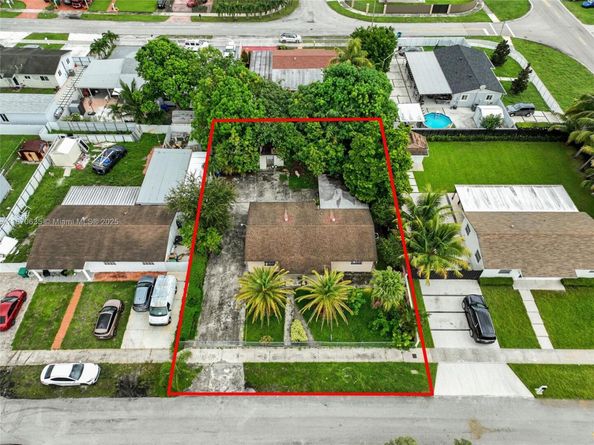 4215 NW 197th St, Miami Gardens FL 33055