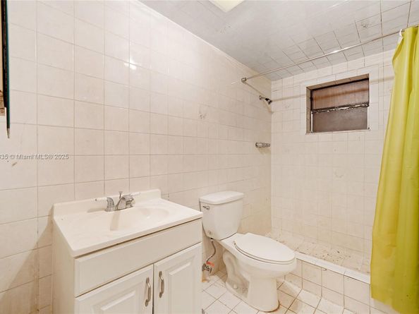 4215 NW 197th St, Miami Gardens FL 33055