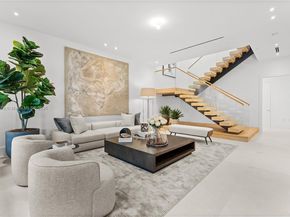 7001 SW 71st Ave, Miami FL 33143