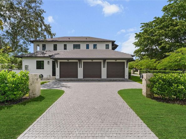 7001 SW 71st Ave, Miami FL 33143