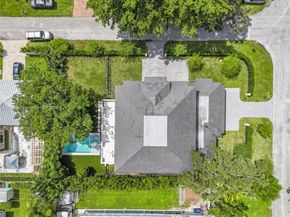 7001 SW 71st Ave, Miami FL 33143