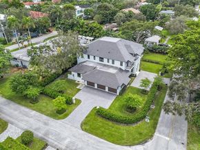 7001 SW 71st Ave, Miami FL 33143