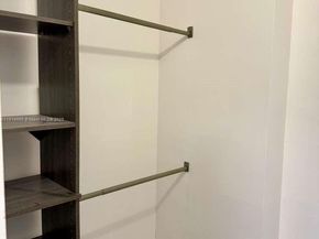 100 NW 76th Ave 4042, Plantation FL 33324