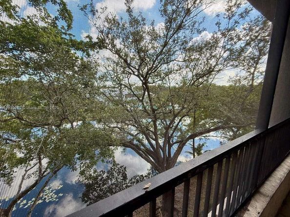 100 NW 76th Ave 4042, Plantation FL 33324