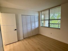 100 NW 76th Ave 4042, Plantation FL 33324