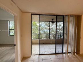 100 NW 76th Ave 4042, Plantation FL 33324