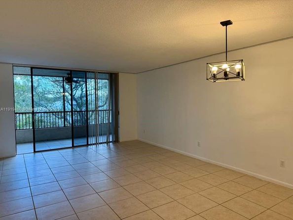 100 NW 76th Ave 4042, Plantation FL 33324