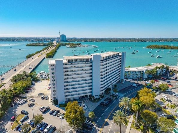 7904 West Dr 810, North Bay Village FL 33141
