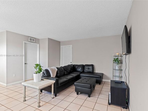 2626 SE 20th Ct 206B, Homestead FL 33035