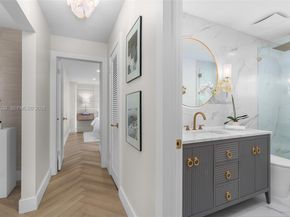 1581 NW 85th Ter, Plantation FL 33322