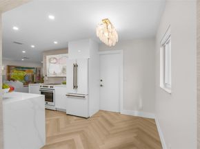 1581 NW 85th Ter, Plantation FL 33322