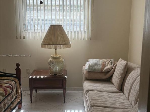 1395 NE 167th St 203, Miami FL 33162