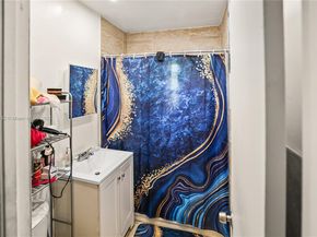 751 NW 64th St, Miami FL 33150