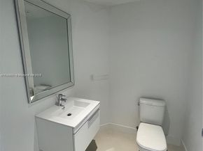 Undisclosed Address #A11528621, North Miami Beach FL 33160