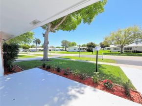 8581 NW 17th St, Plantation FL 33322