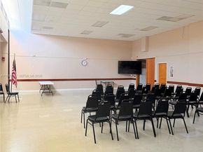 8581 NW 17th St, Plantation FL 33322