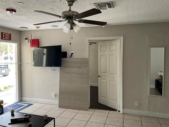 720 NW 38th Ave, Lauderhill FL 33311