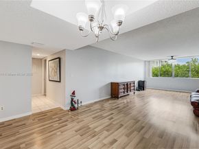 6698 N 10th Ave N 218, Lake Worth FL 33467