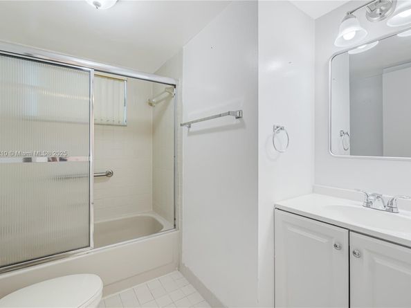 6698 N 10th Ave N 218, Lake Worth FL 33467