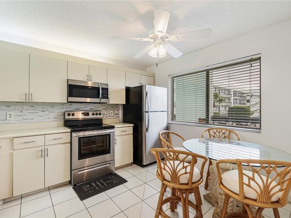 6698 N 10th Ave N 218, Lake Worth FL 33467