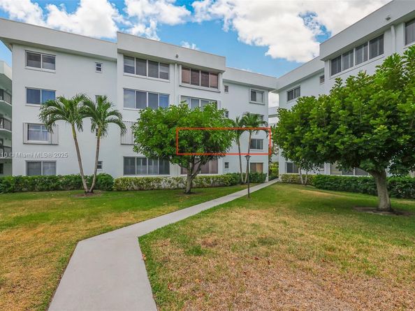 6698 N 10th Ave N 218, Lake Worth FL 33467