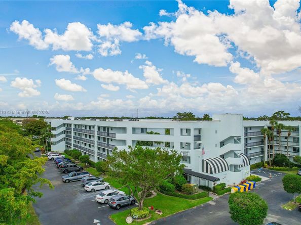 6698 N 10th Ave N 218, Lake Worth FL 33467