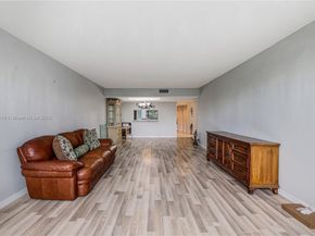 6698 N 10th Ave N 218, Lake Worth FL 33467