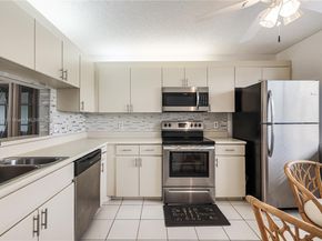 6698 N 10th Ave N 218, Lake Worth FL 33467