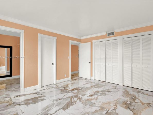1811 Jefferson St 209, Hollywood FL 33020