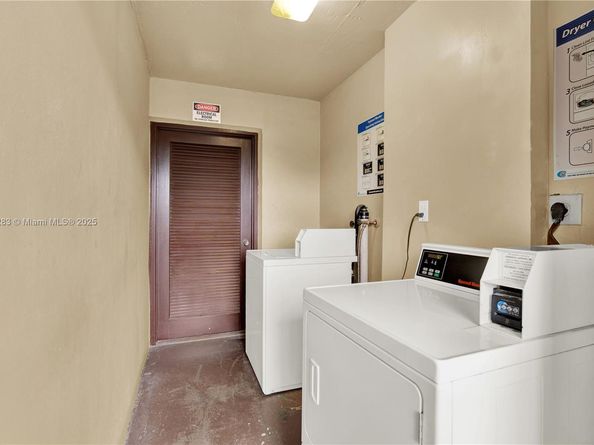 1811 Jefferson St 209, Hollywood FL 33020