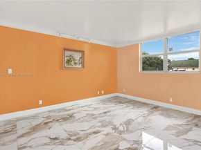 1811 Jefferson St 209, Hollywood FL 33020