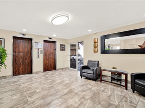 1811 Jefferson St 209, Hollywood FL 33020