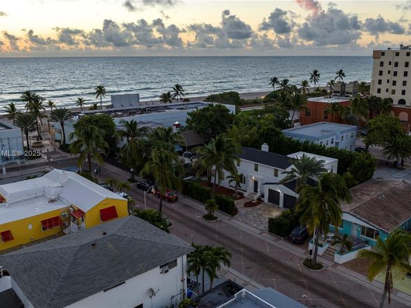 320 Polk St, Hollywood FL 33019