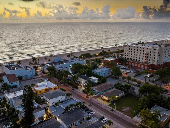 320 Polk St, Hollywood FL 33019