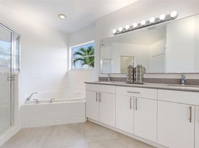 14633 SW 132nd Ave, Miami FL 33186