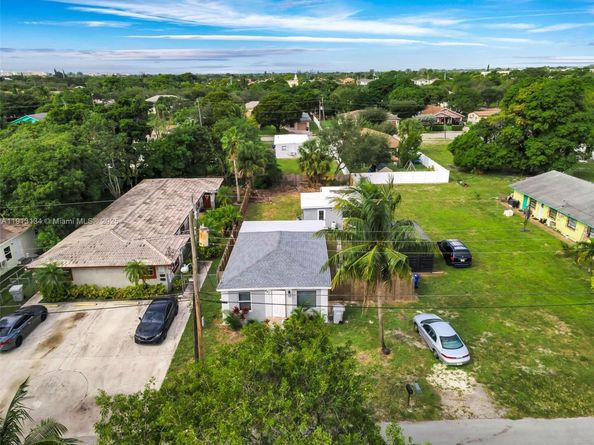 621 NW 15th Ave, Pompano Beach FL 33069