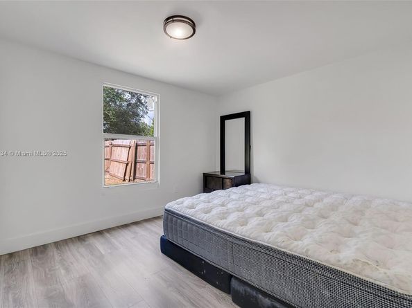 621 NW 15th Ave, Pompano Beach FL 33069