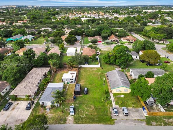 621 NW 15th Ave, Pompano Beach FL 33069