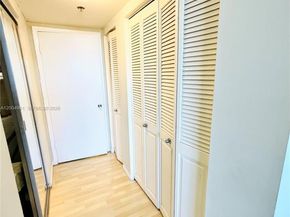 919 Hillcrest Dr 504, Hollywood FL 33021