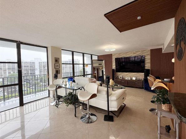 800 Parkview Dr 820, Hallandale Beach FL 33009
