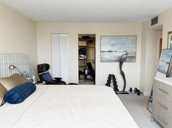 800 Parkview Dr 820, Hallandale Beach FL 33009