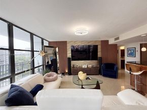 800 Parkview Dr 820, Hallandale Beach FL 33009
