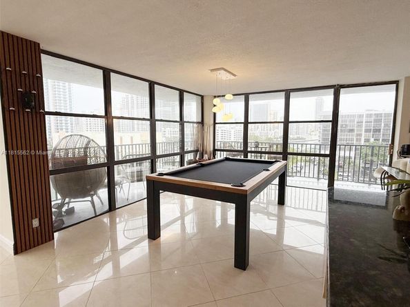 800 Parkview Dr 820, Hallandale Beach FL 33009