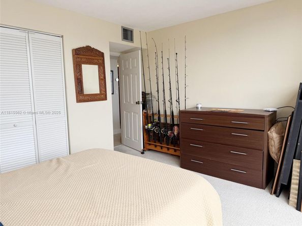 800 Parkview Dr 820, Hallandale Beach FL 33009