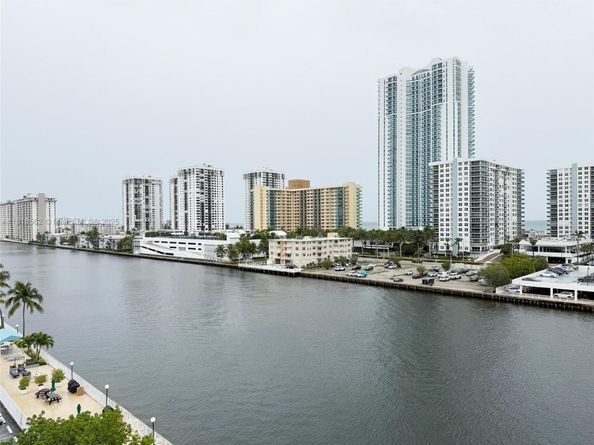 800 Parkview Dr 820, Hallandale Beach FL 33009