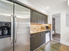 235 Antilla Ave 7, Coral Gables FL 33134