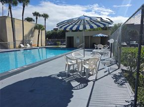 8615 NW 8th St 319, Miami FL 33126