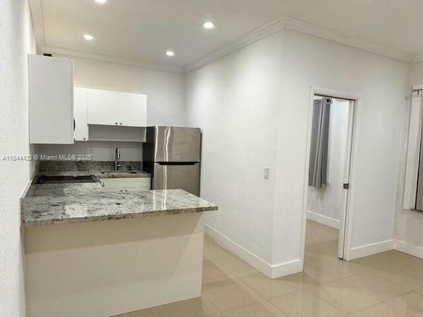 126 Mendoza Ave 3, Coral Gables FL 33134