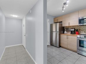 2704 Nassau Bnd J2, Coconut Creek FL 33066